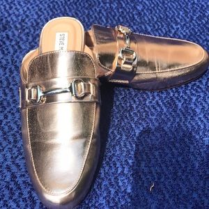 Steve Madden Rose Gold mules size 8.5